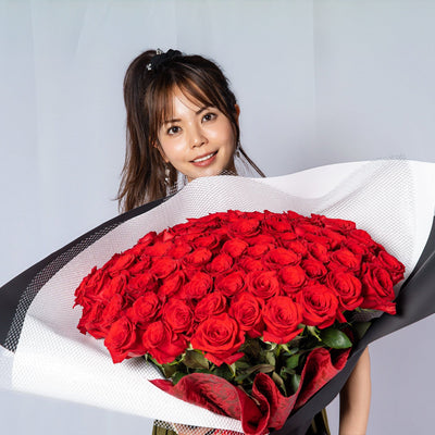 99本のバラの花束